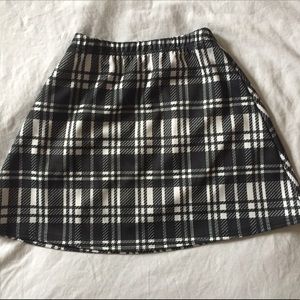 Black and white plaid skirt